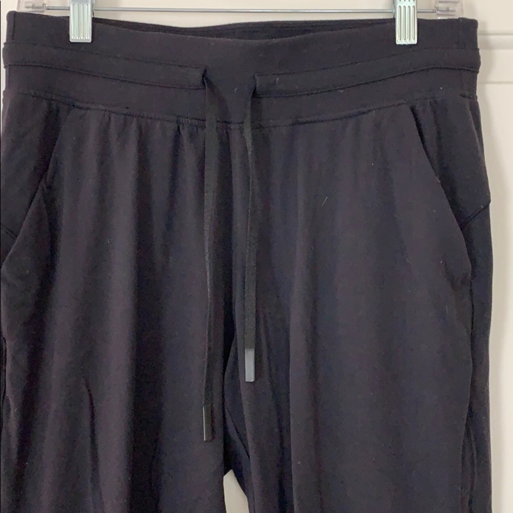 Lululemon black joggers